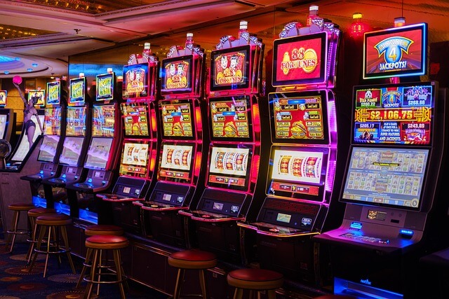 Discover the Top-Ranked Fruit Machines with Holds & Nudges